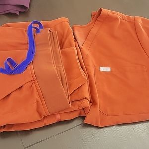 Womens Figs scrub set